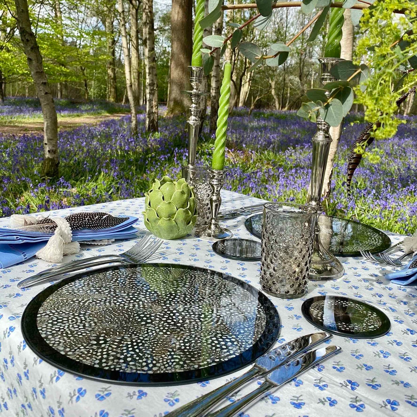 The Guinea Fowl Table Centre & Placemat Bundle (Save 10%)